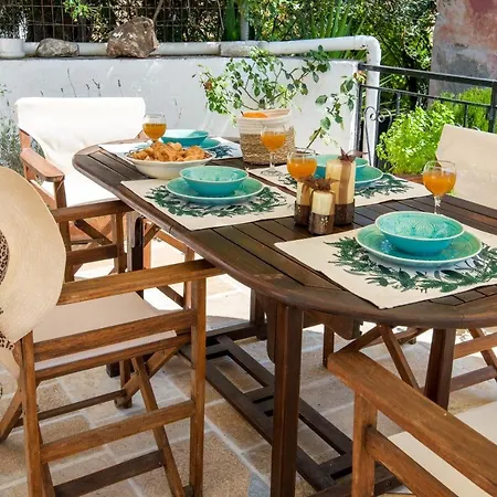 Marilu's, Paxos Port House