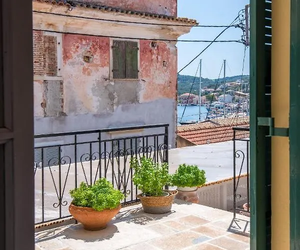 Daire Marilu's, Paxos Port House
