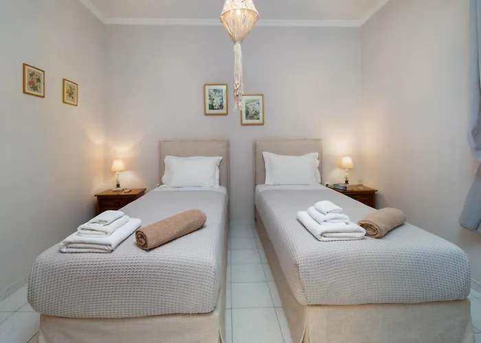 Marilu's, Paxos Port House Apartamento *