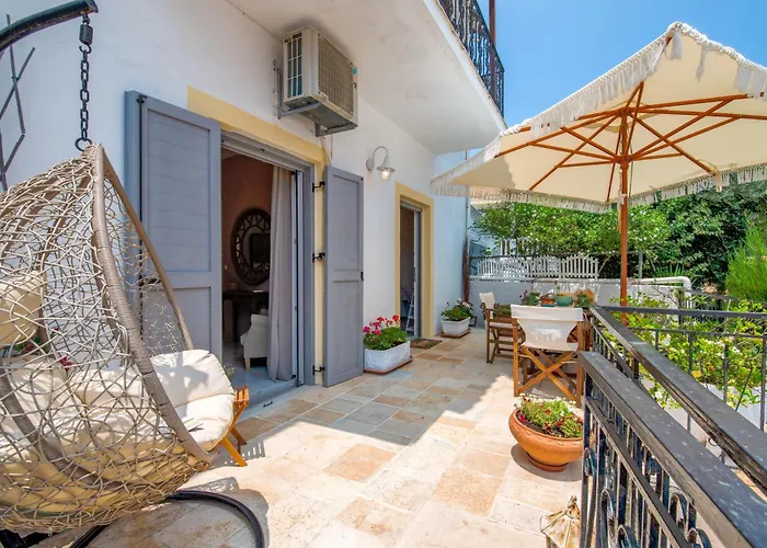 Marilu's, Paxos Port House